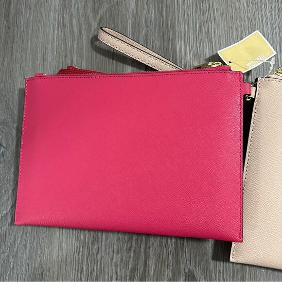 Michael Kors Jet Set Travel Trio 3 in 1‎ Wristlet in Nude/Magenta Pink/Red NWT - Picture 4 of 9